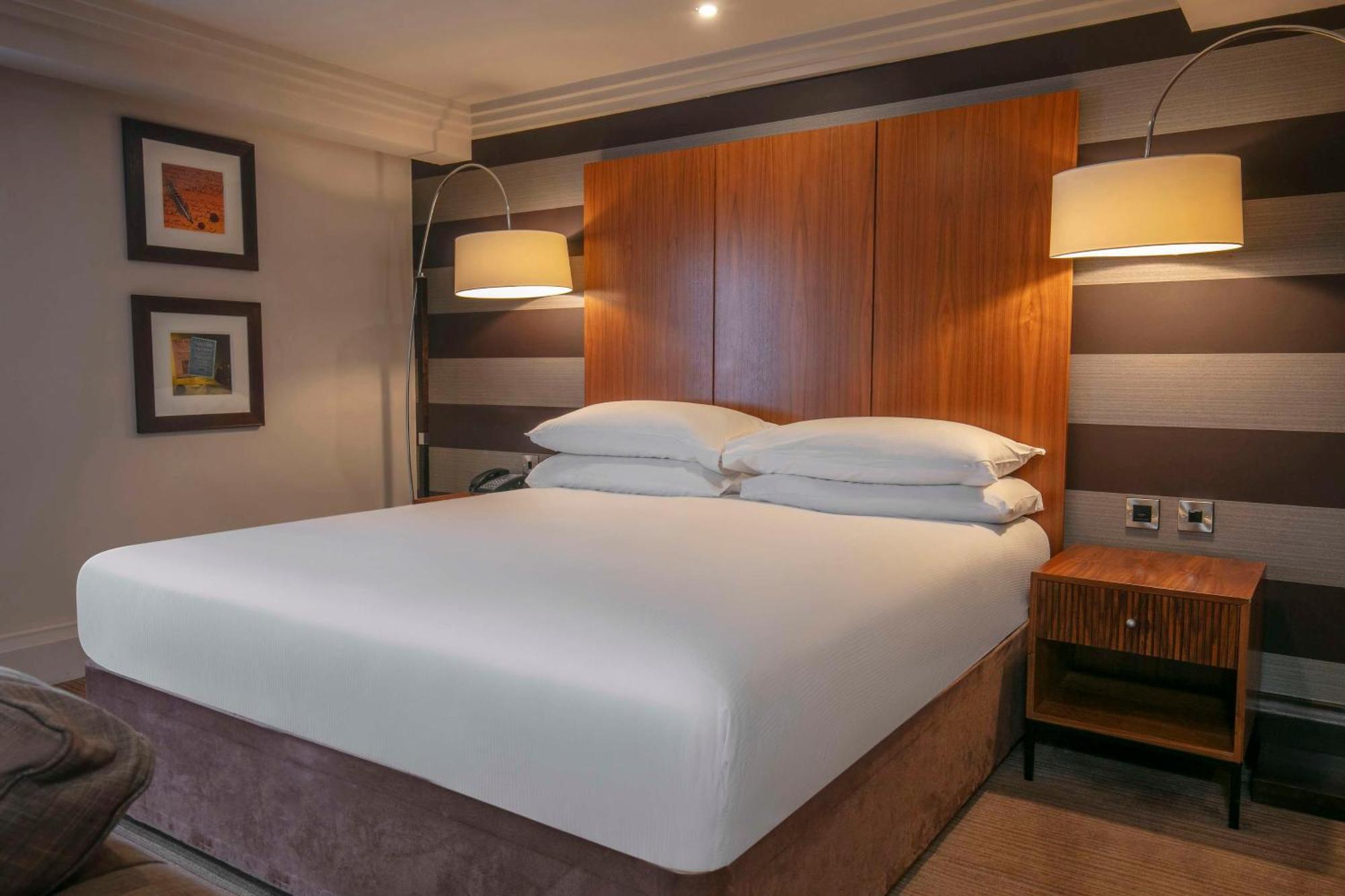מלון Doubletree By Hilton Stratford-Upon-Avon, United Kingdom מראה חיצוני תמונה
