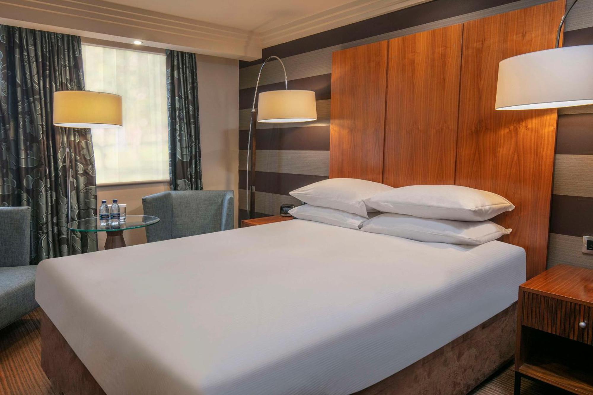 מלון Doubletree By Hilton Stratford-Upon-Avon, United Kingdom מראה חיצוני תמונה